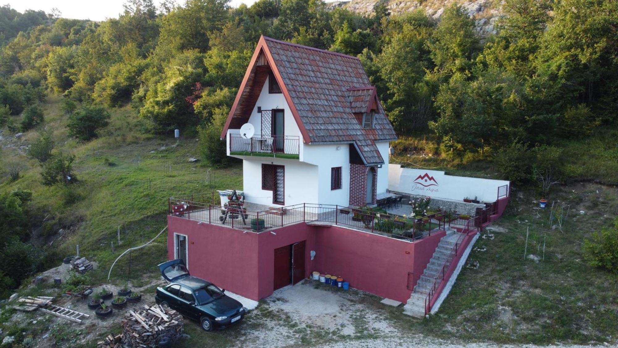 Villa Vikendica Oaza mira Gacko Exterior foto